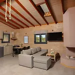 Apartman Hilltop 5 *